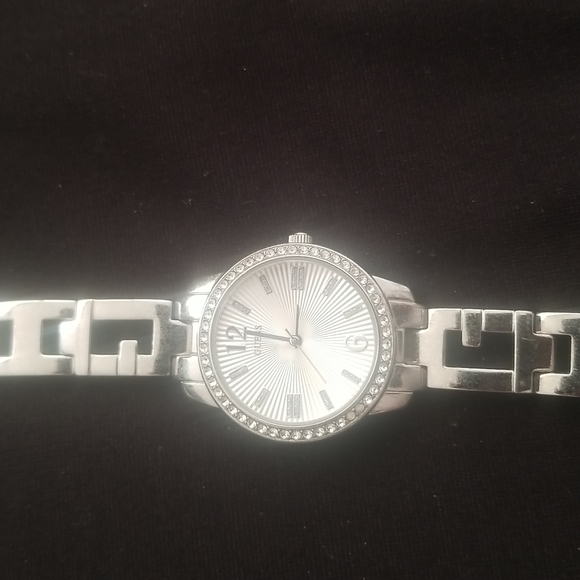 Guess ladies watch U0568L1 - Picture 1 of 4